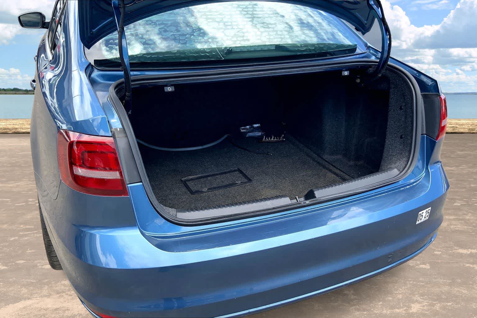 Used 2017 Volkswagen Jetta S FWD image 18