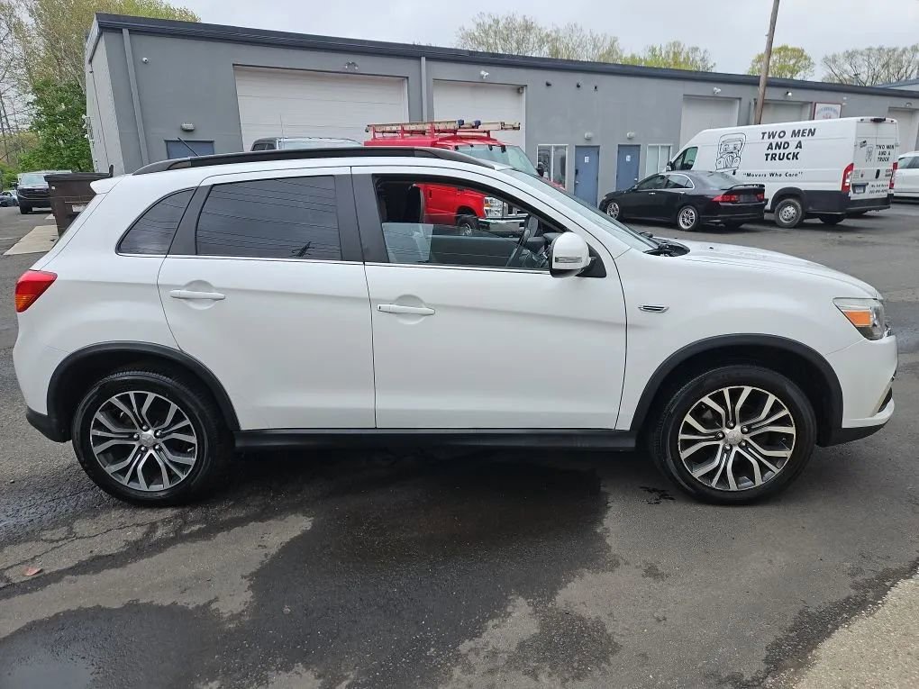 Used 2016 Mitsubishi Outlander Sport SEL AWD/4WD image 4