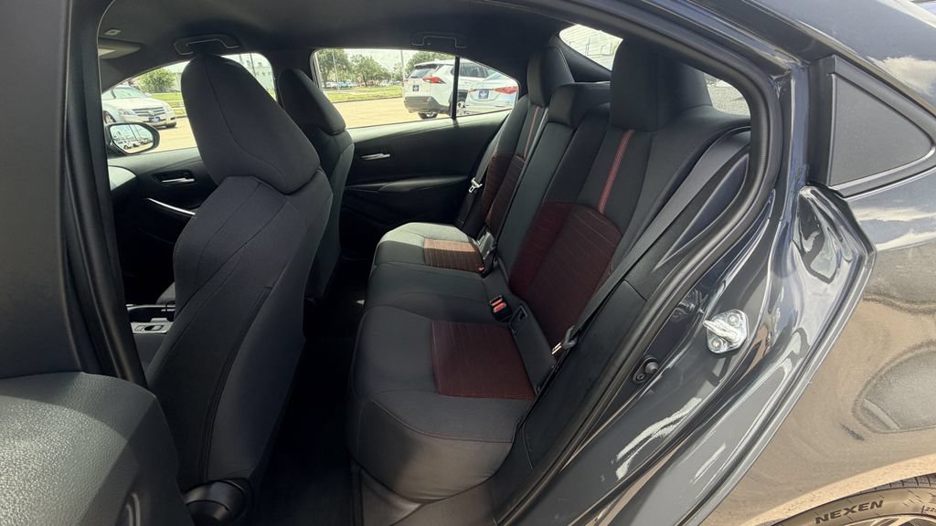Used 2025 Toyota Corolla SE FWD image 27