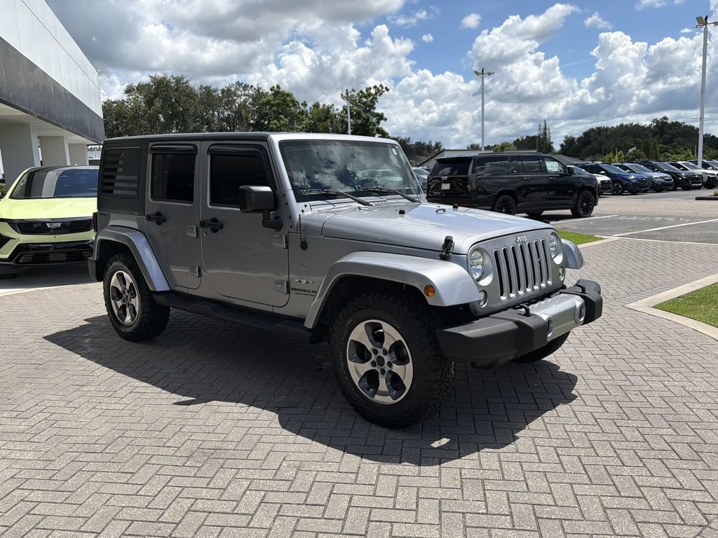 Used 2016 Jeep Wrangler Unlimited Sahara AWD/4WD image 6