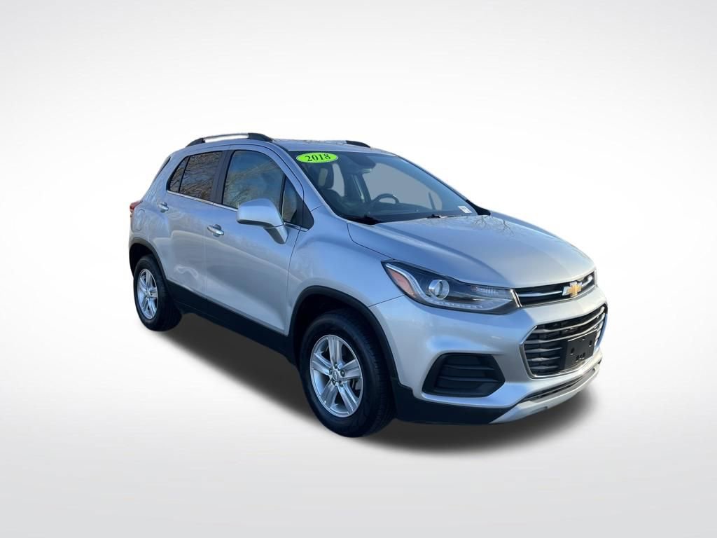 Used 2018 Chevrolet Trax LT w/ LT Convenience Package image 8