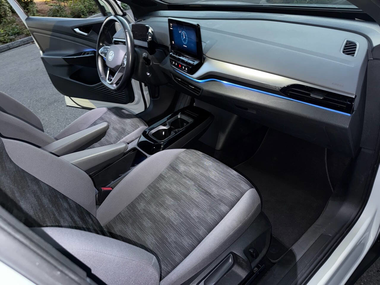 Used 2021 Volkswagen ID.4 Pro w/ ID.4 Protection Package image 17