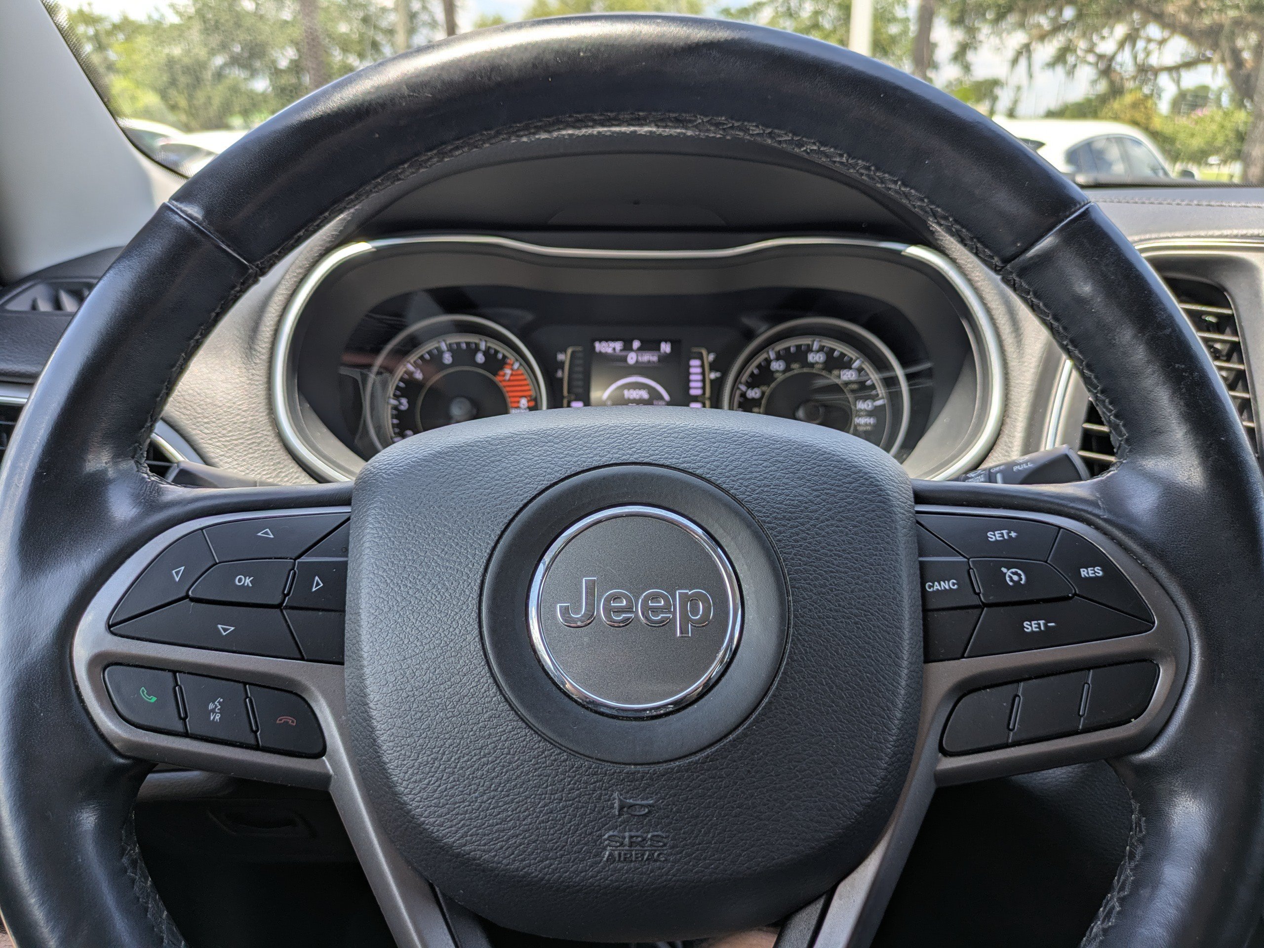 Used 2020 Jeep Cherokee Latitude Plus w/ Cold Weather Group AWD/4WD image 28