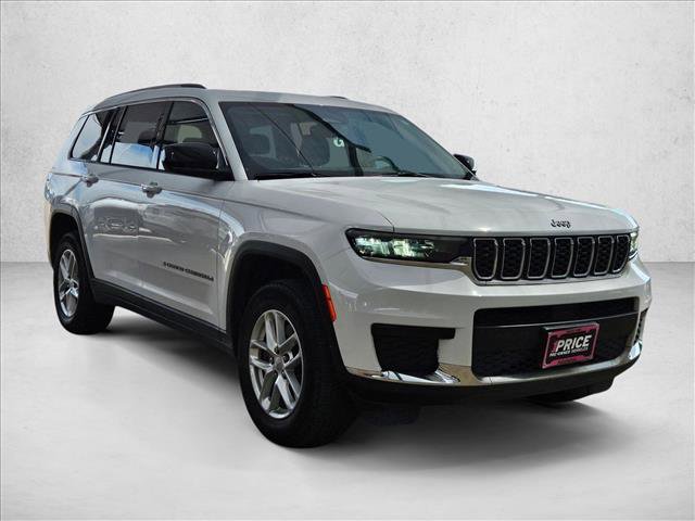 Used 2022 Jeep Grand Cherokee L Laredo w/ Luxury Tech Group I AWD/4WD image 3