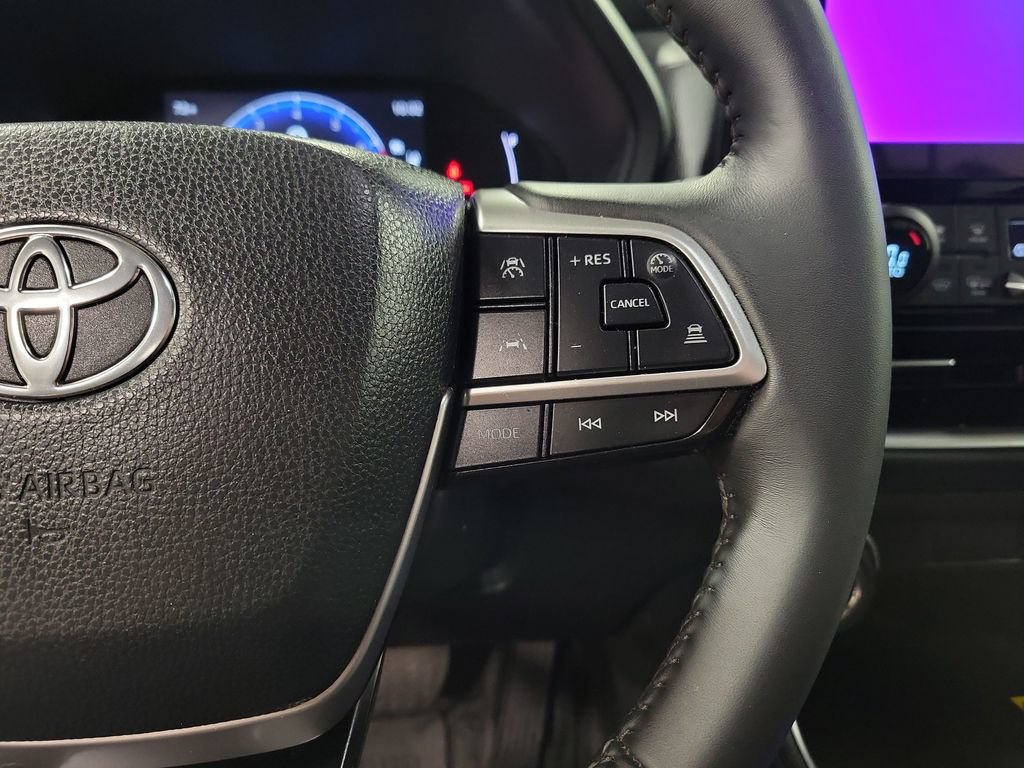 Used 2026 Toyota Grand Highlander AWD image 26
