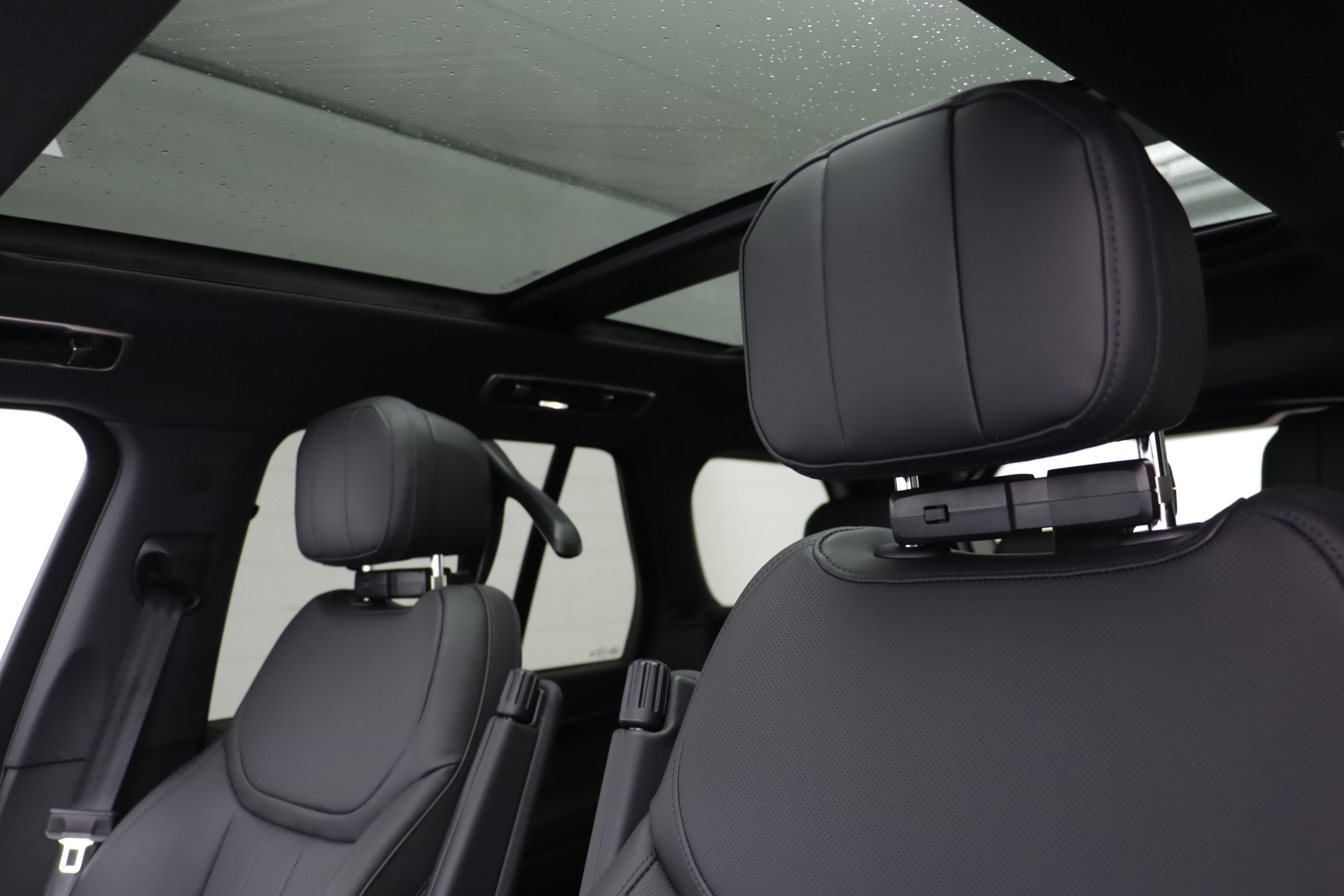 New 2027 Land Rover Range Rover SE AWD/4WD image 14