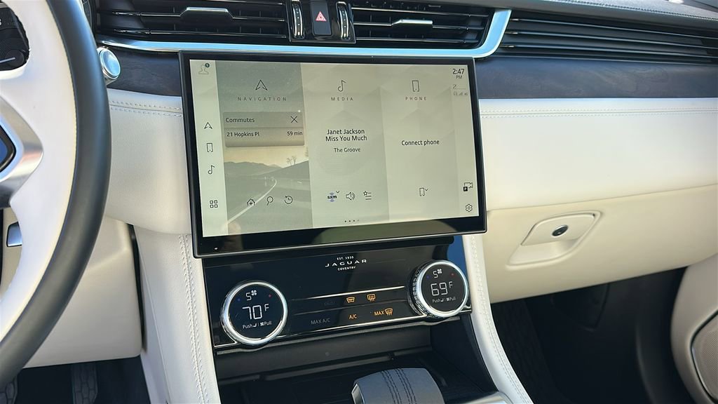 Certified 2022 Jaguar F-PACE S image 16