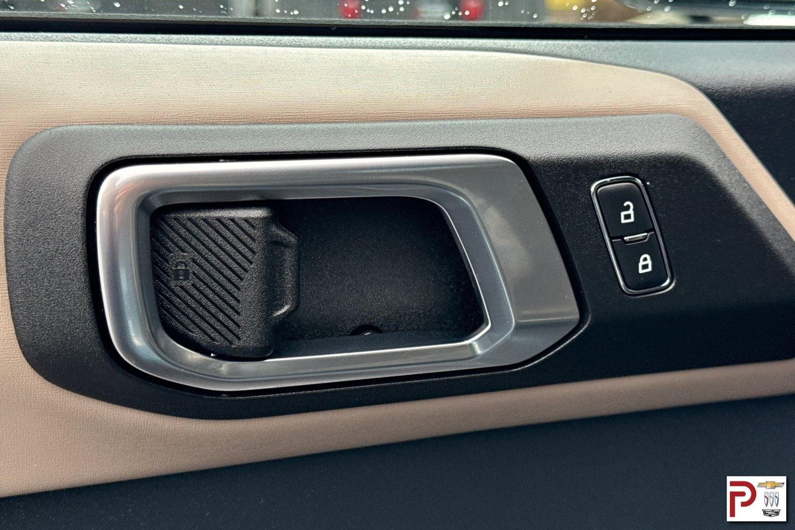 Used 2023 Ford Bronco Wildtrak image 14