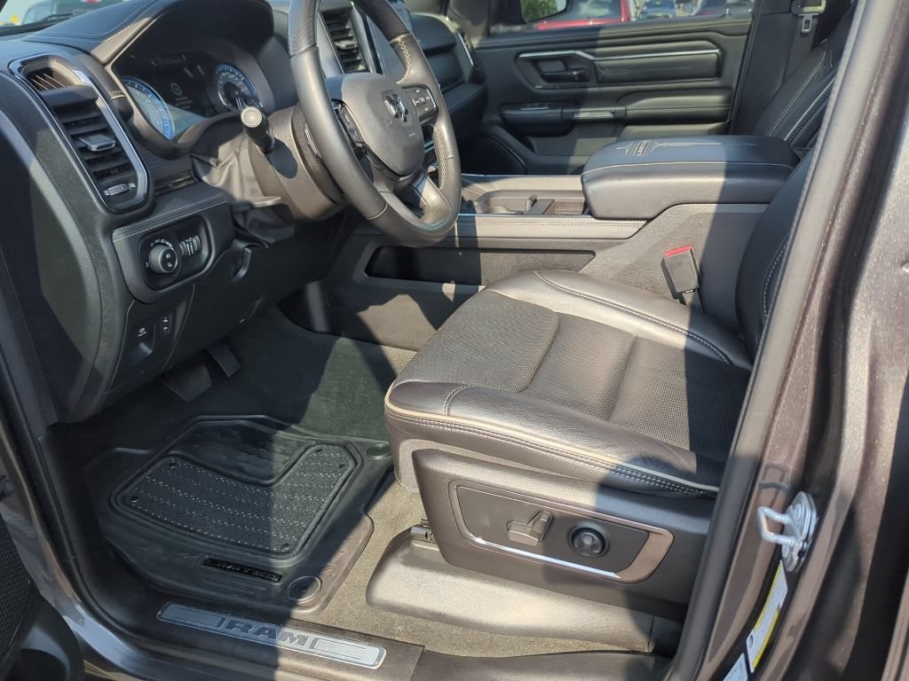 Used 2022 RAM 1500 Limited w/ Body Color Bumper Group AWD/4WD image 41