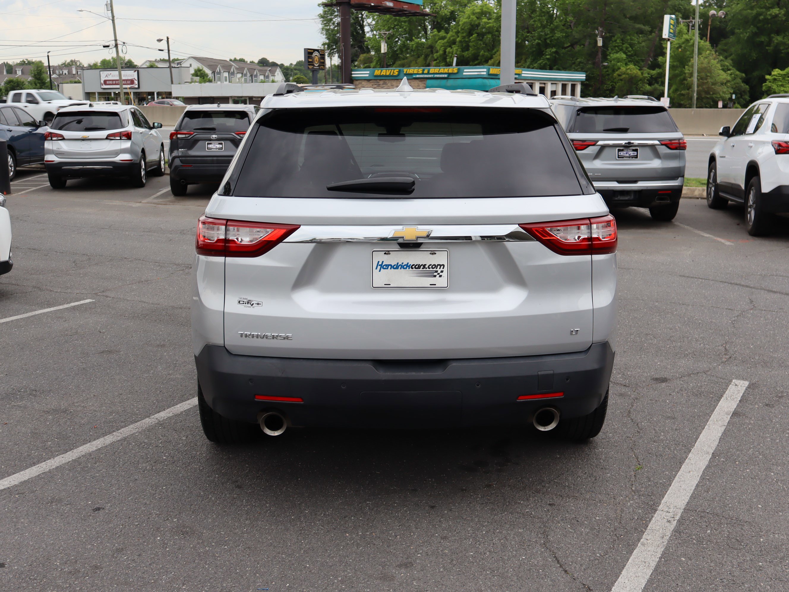 Used 2019 Chevrolet Traverse LT w/ LT Premium Package FWD image 9