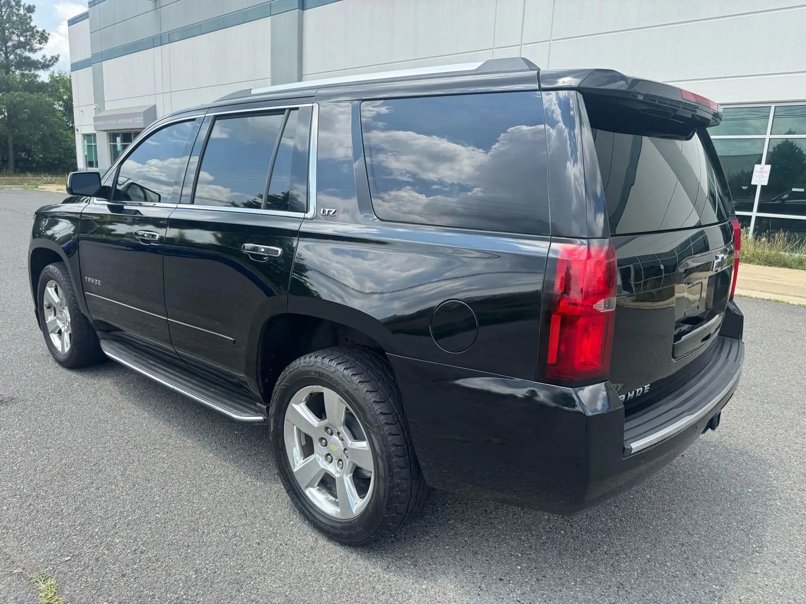 Used 2016 Chevrolet Tahoe LTZ image 8