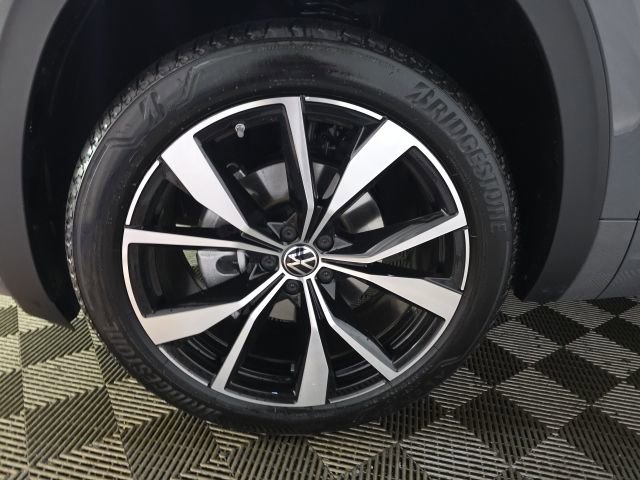 New 2026 Volkswagen Atlas SEL Premium R-Line AWD/4WD image 10