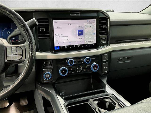 Used 2025 Ford F250 XLT w/ Black Appearance Package AWD/4WD image 6