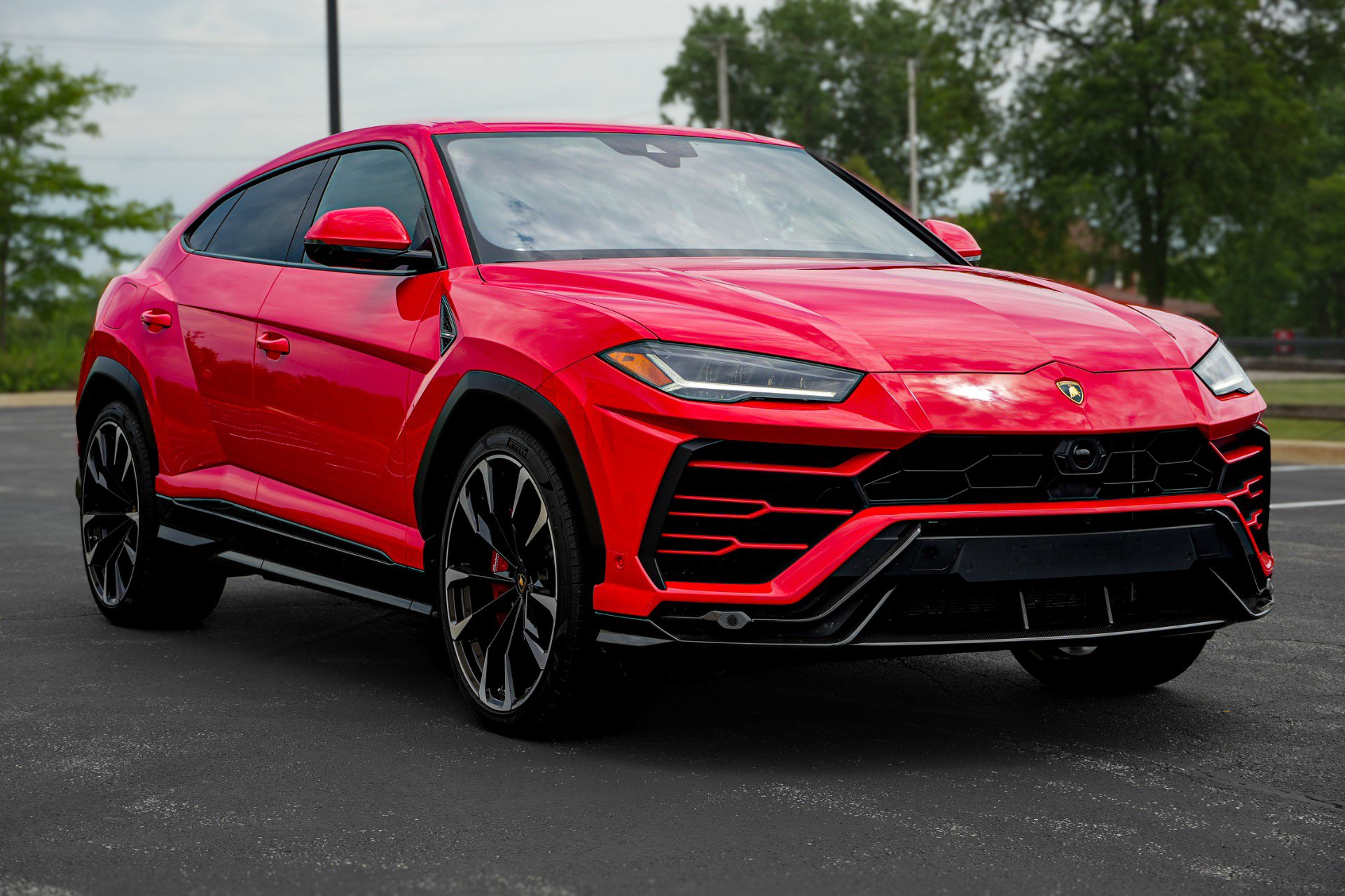 Used 2019 Lamborghini Urus AWD/4WD image 3