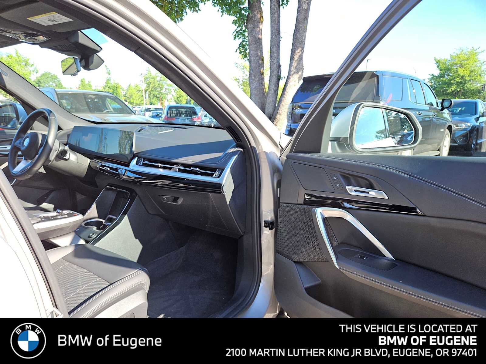 Used 2024 BMW X1 xDrive28i AWD/4WD image 10