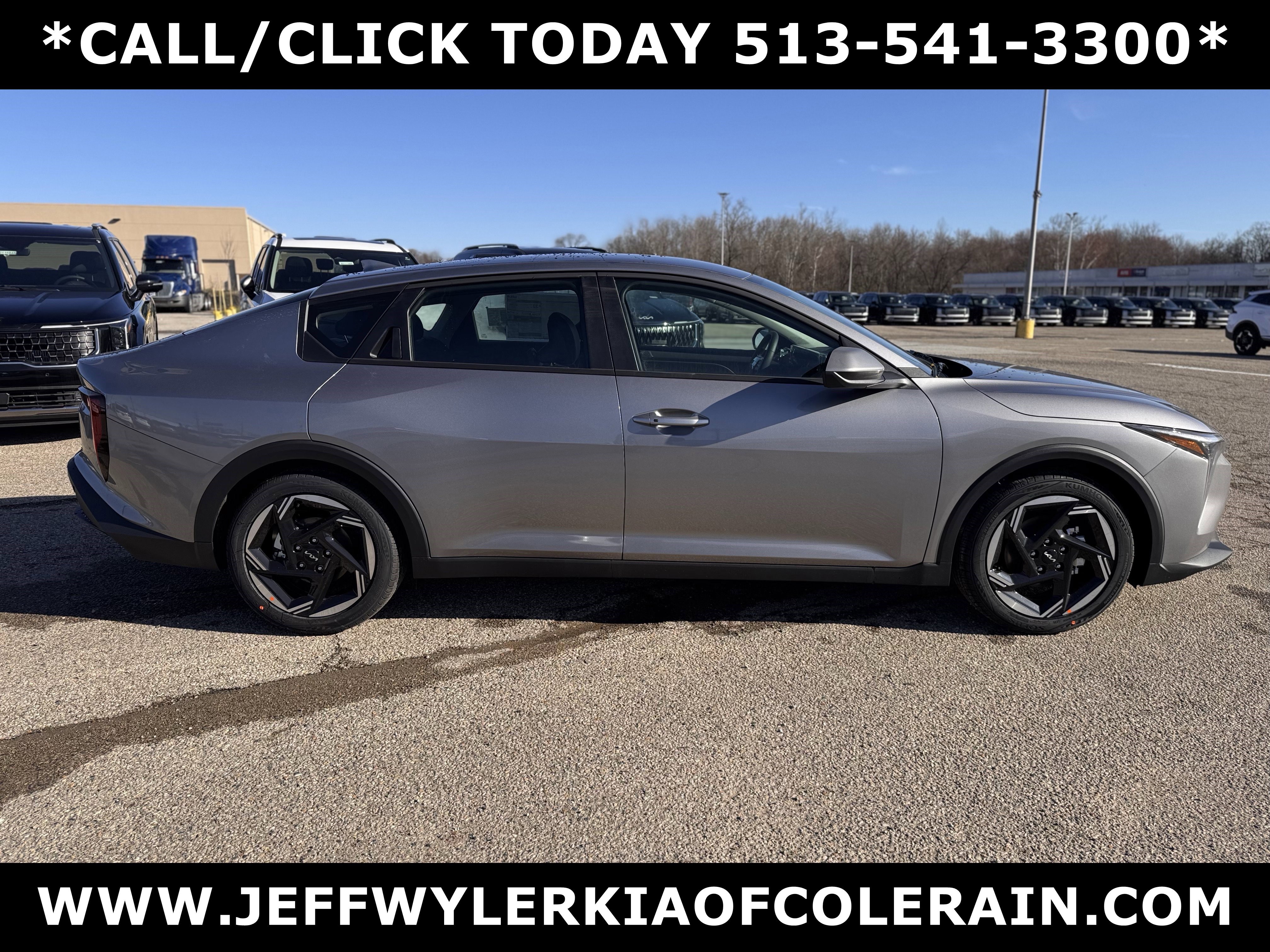 New 2026 Kia K4 EX image 2