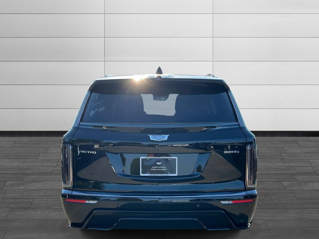 Certified 2026 Cadillac Vistiq Platinum w/ LPO, Floor Liner Package AWD/4WD image 4