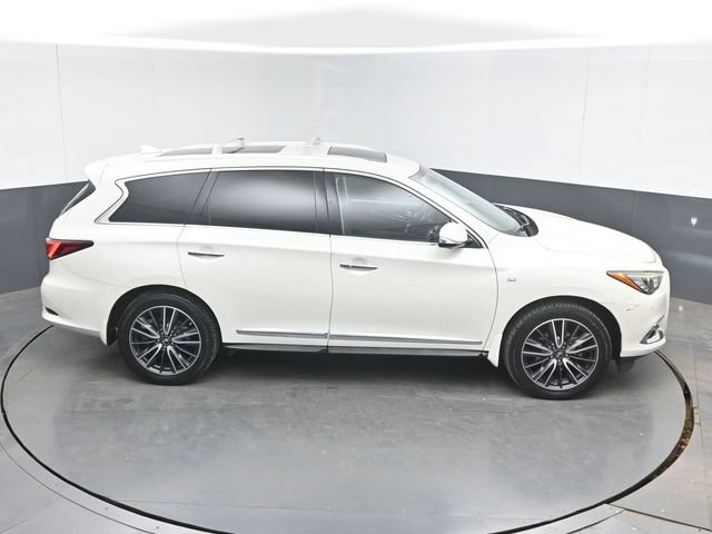 Used 2017 INFINITI QX60 FWD w/ Deluxe Technology Package image 42