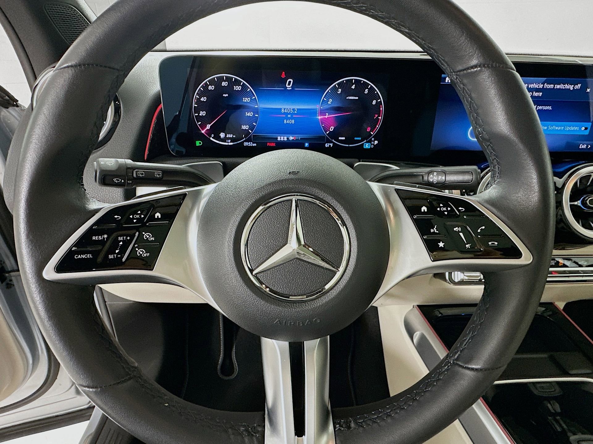 Used 2024 Mercedes-Benz GLB 250 image 12