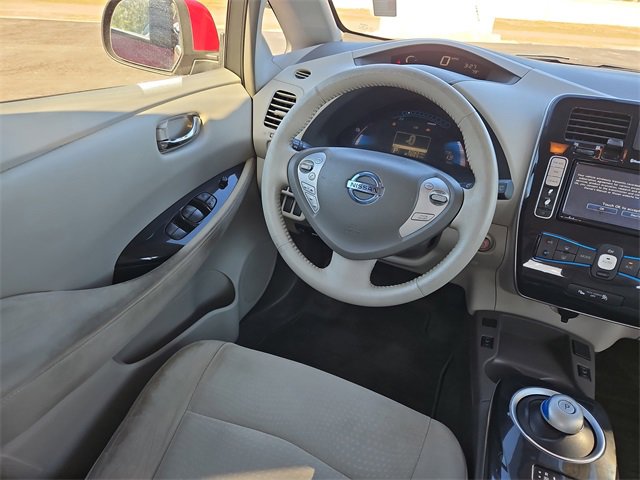 Used 2012 Nissan Leaf SL image 8