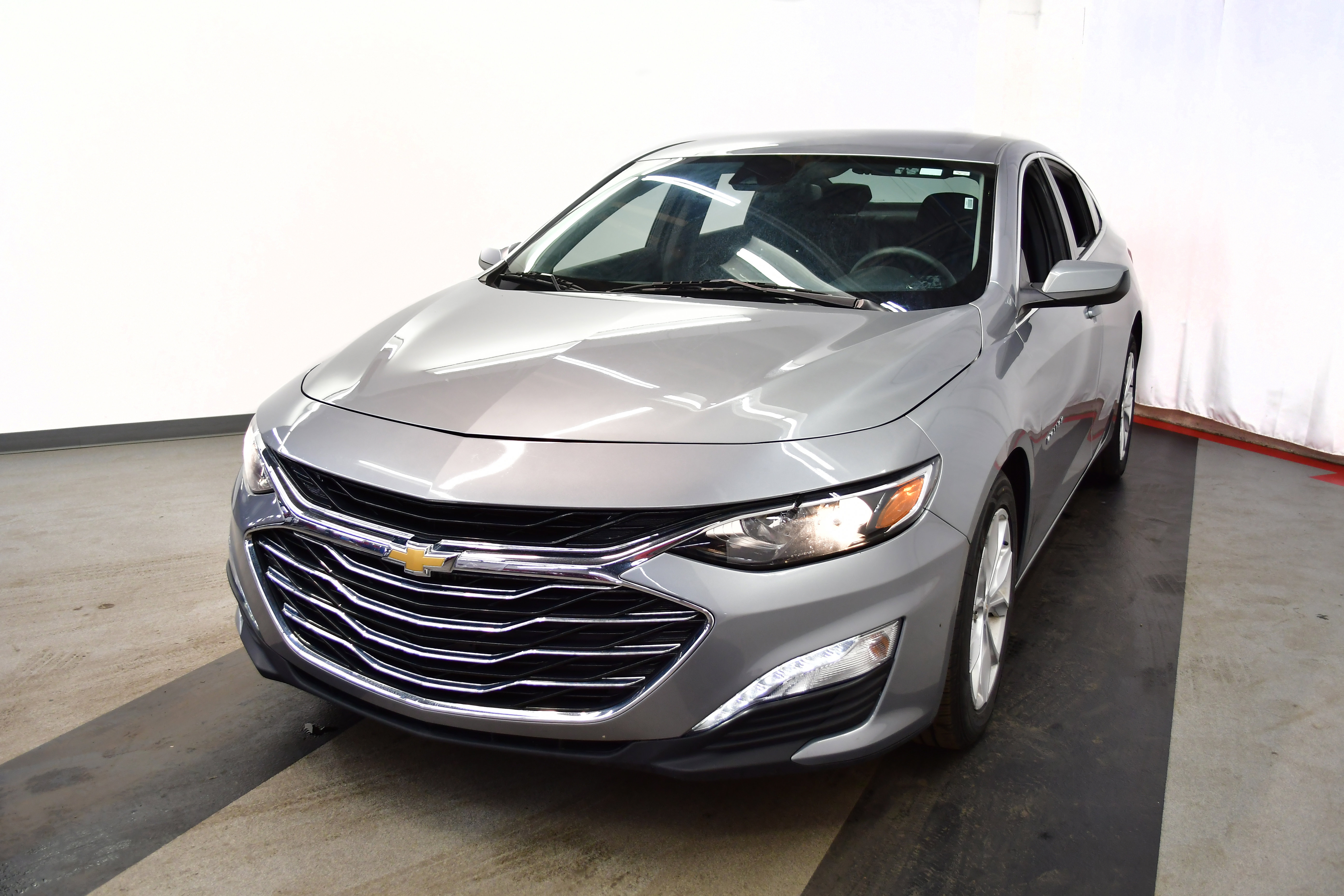 Used 2024 Chevrolet Malibu LT image 4