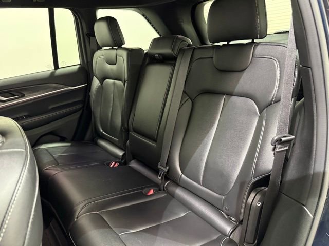 Used 2024 Jeep Grand Cherokee Limited AWD/4WD image 28