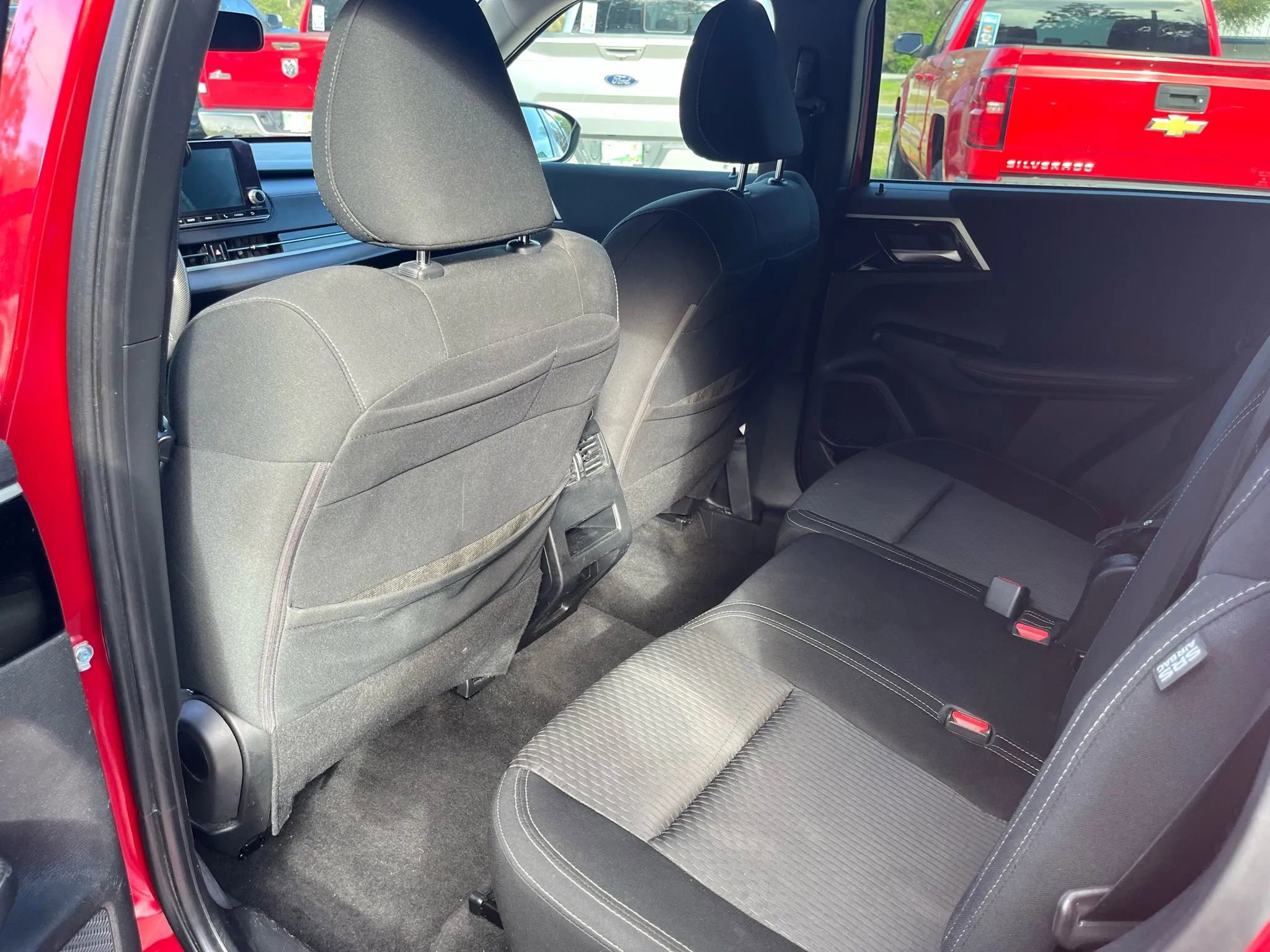 Used 2022 Mitsubishi Outlander ES image 12