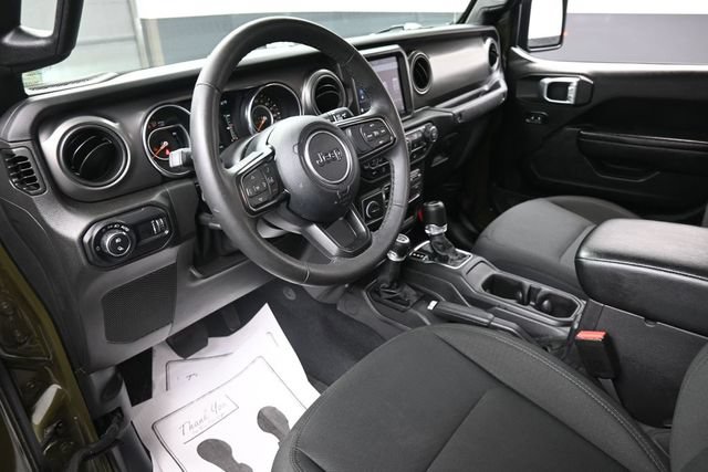 Used 2023 Jeep Gladiator Sport AWD/4WD image 18