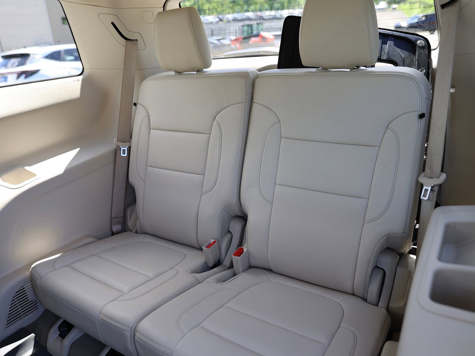Used 2020 GMC Acadia Denali w/ LPO, Floor Liner Package AWD/4WD image 25