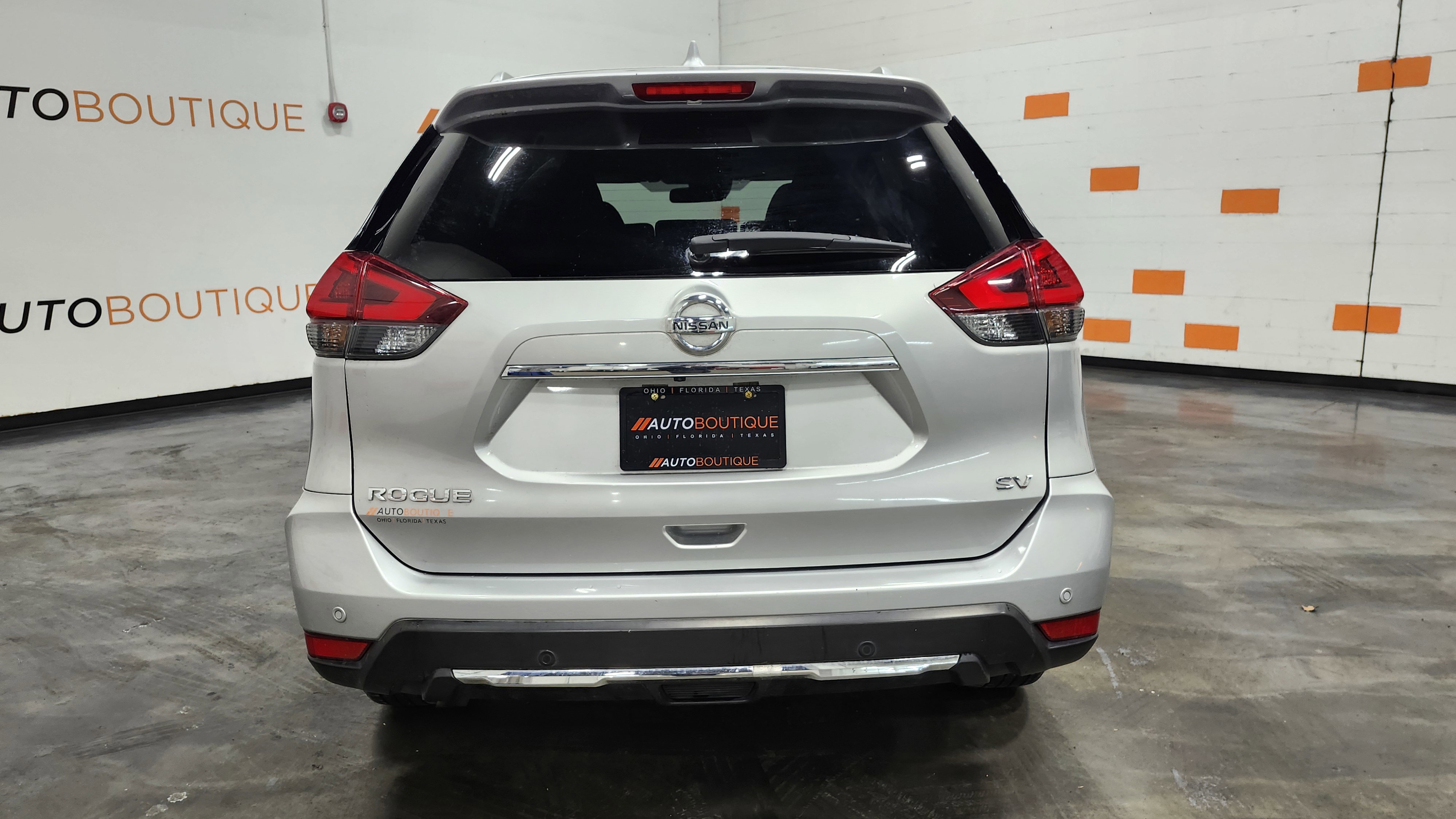 Used 2020 Nissan Rogue SV image 16