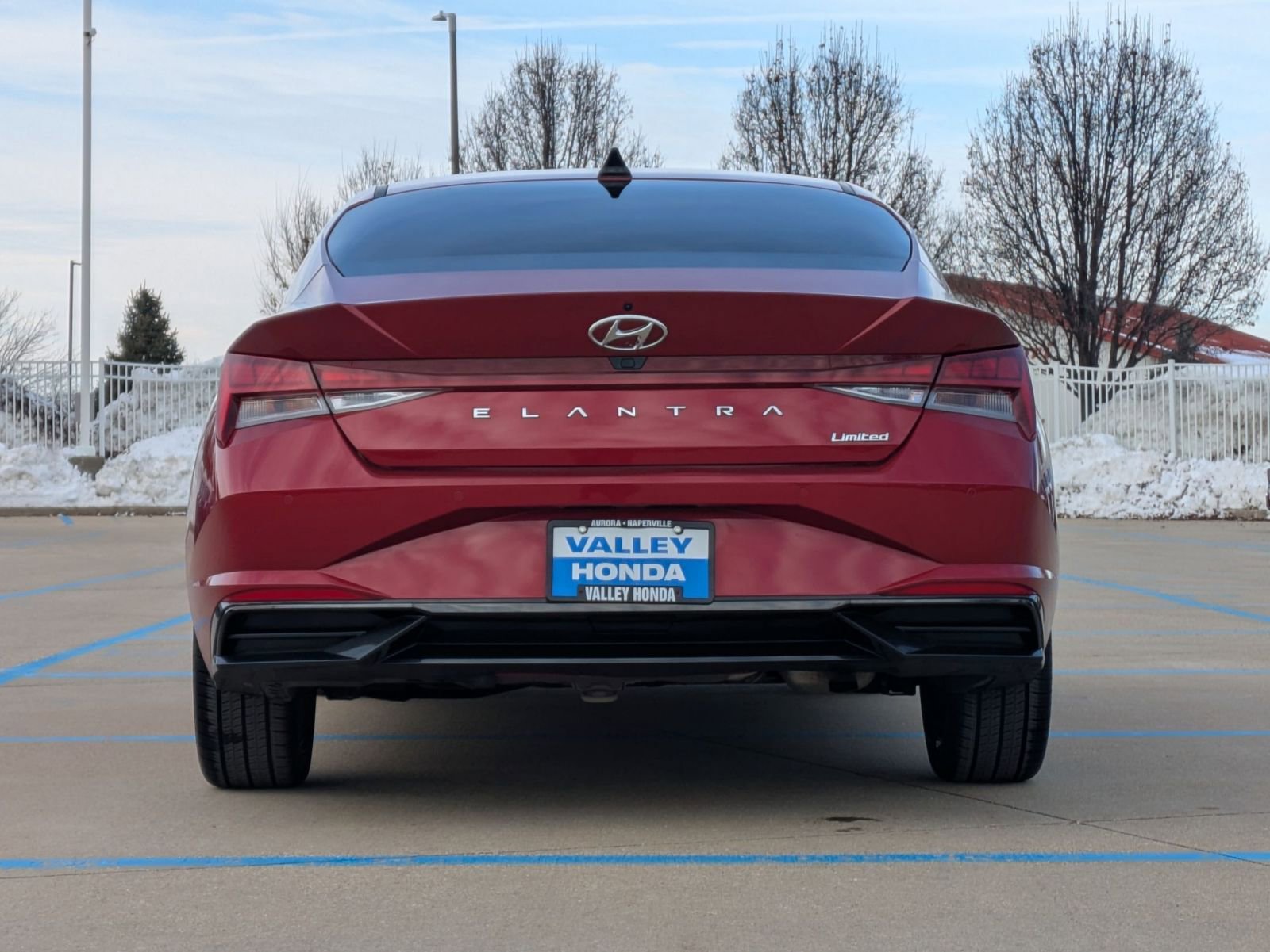 Used 2022 Hyundai Elantra Limited image 7