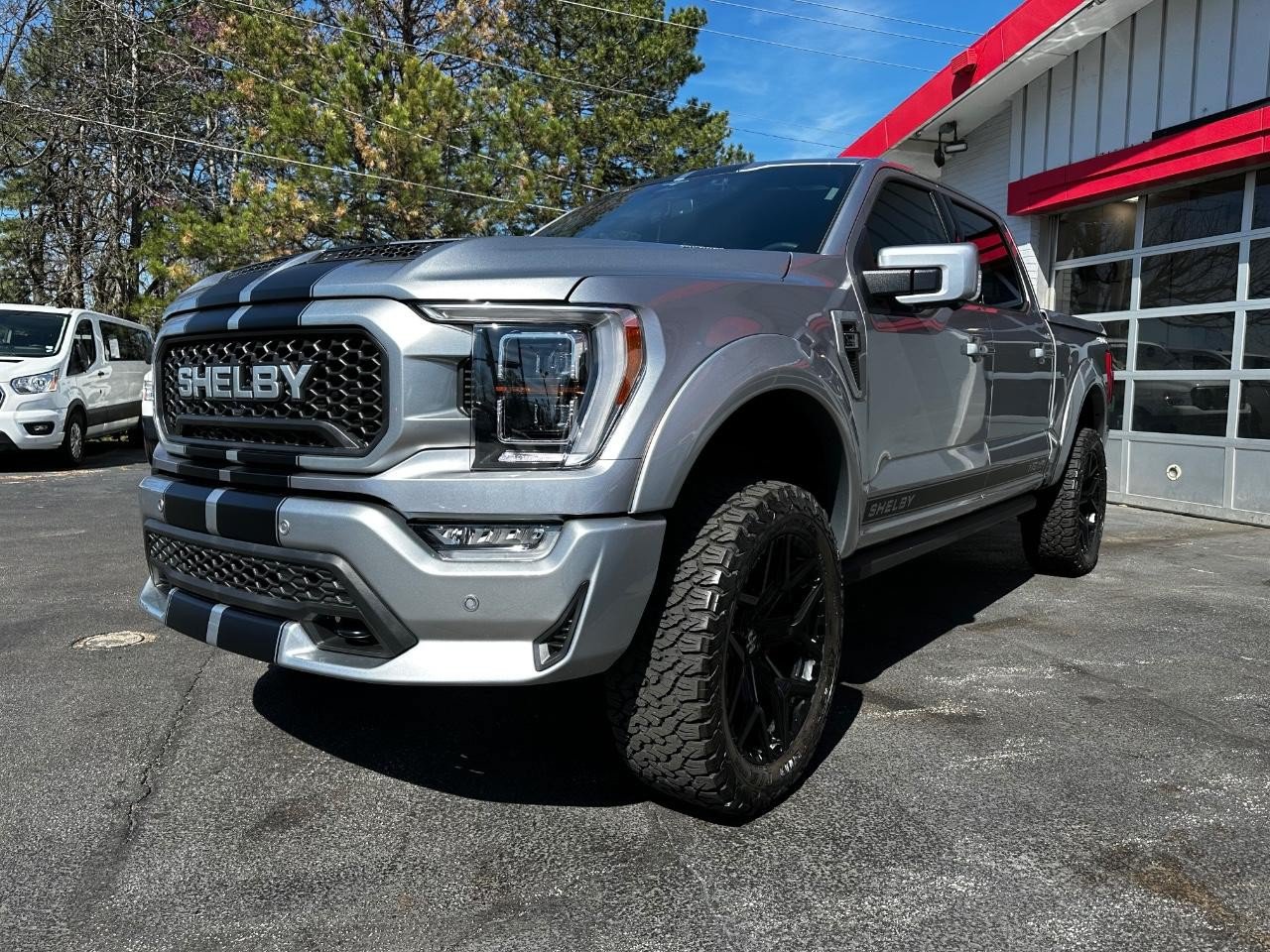 Used 2023 Ford F150 Lariat w/ Equipment Group 502A High AWD/4WD image 3
