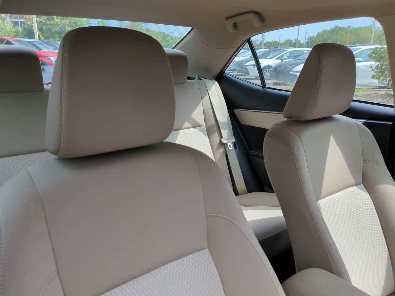 Used 2016 Toyota Corolla LE FWD image 7