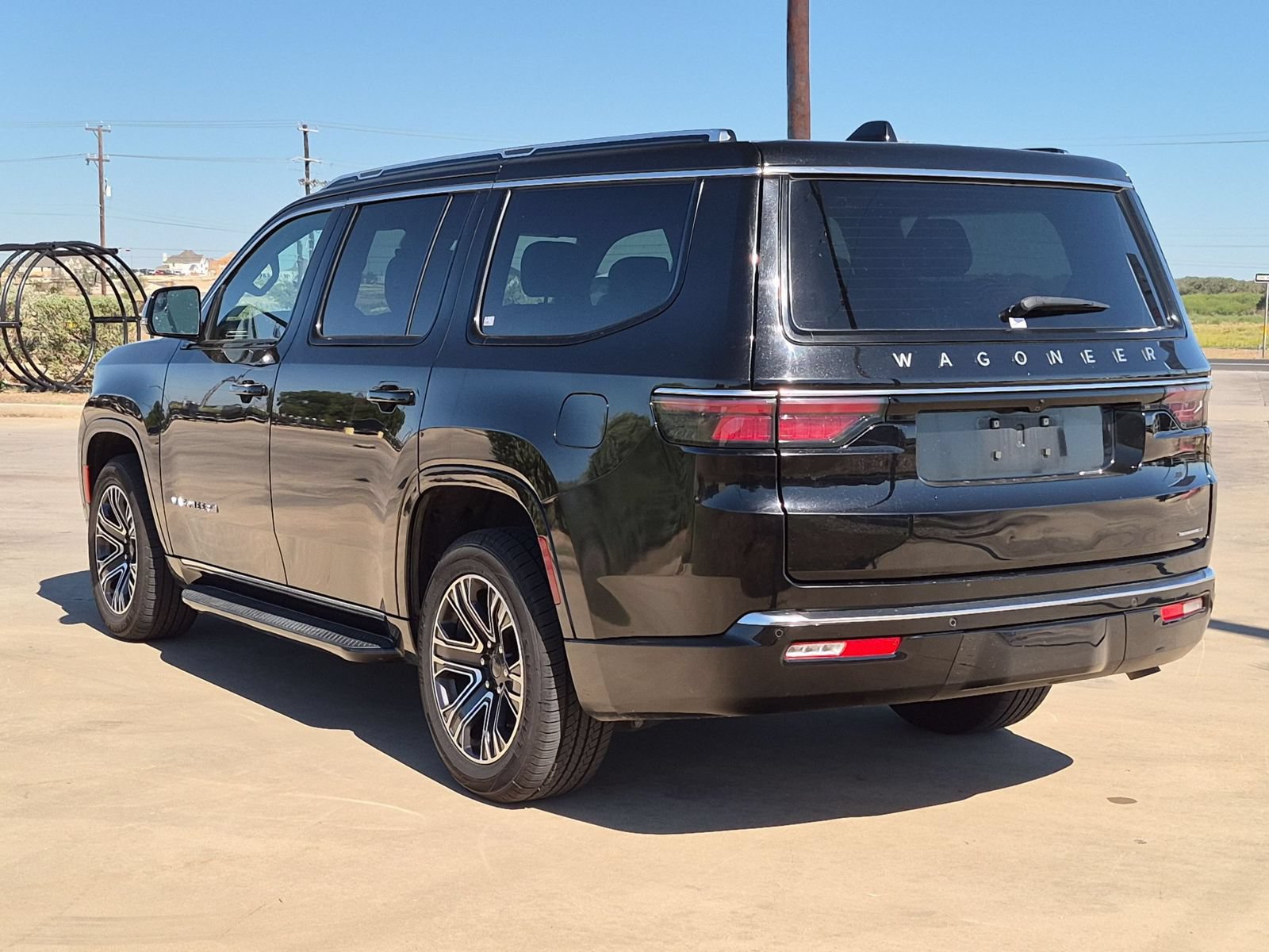 Used 2024 Jeep Wagoneer Series II AWD/4WD image 5