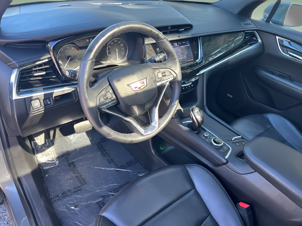 Used 2020 Cadillac XT6 Premium Luxury FWD image 17