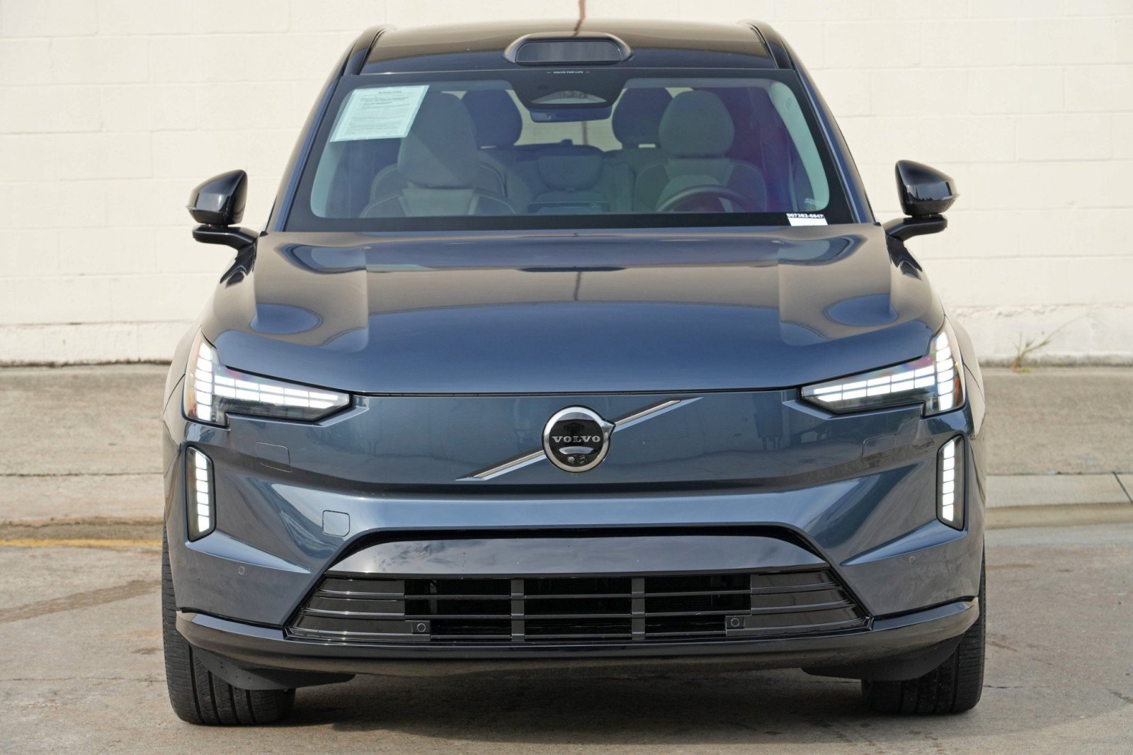 Used 2025 Volvo EX90 Ultra AWD/4WD image 48