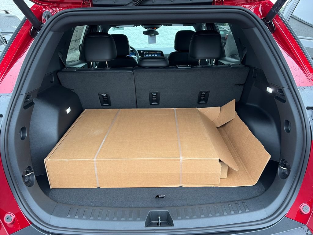 New 2026 Chevrolet Equinox LT w/ Convenience Package II AWD/4WD image 7