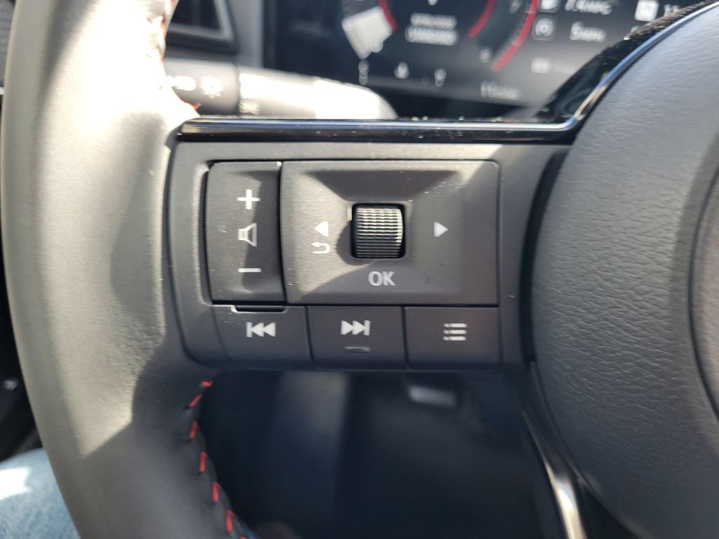 New 2026 Nissan Kicks SR w/ Cold Weather Package AWD/4WD image 18
