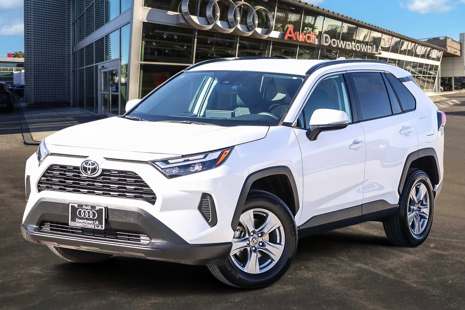 Used 2022 Toyota RAV4 XLE
