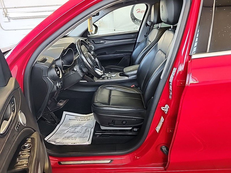 Used 2020 Alfa Romeo Stelvio Ti w/ Active Blind Spot Package image 7