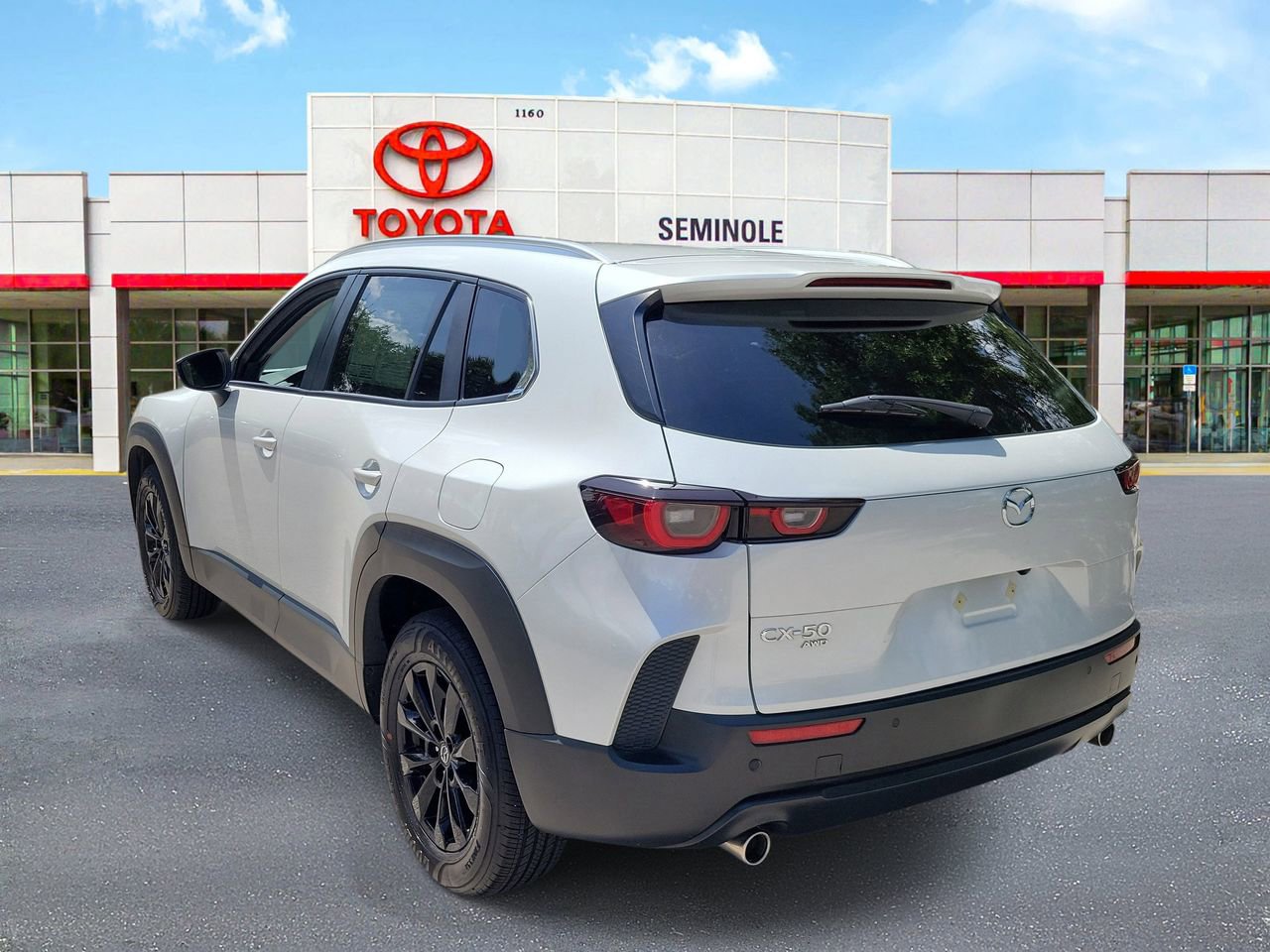 Used 2026 MAZDA CX-50 AWD 2.5 S w/ Preferred Pkg image 4