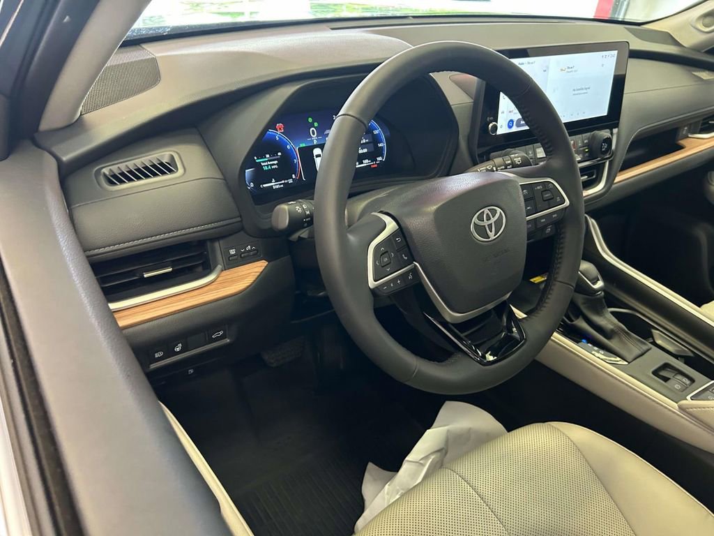 Certified 2026 Toyota Grand Highlander FWD image 13
