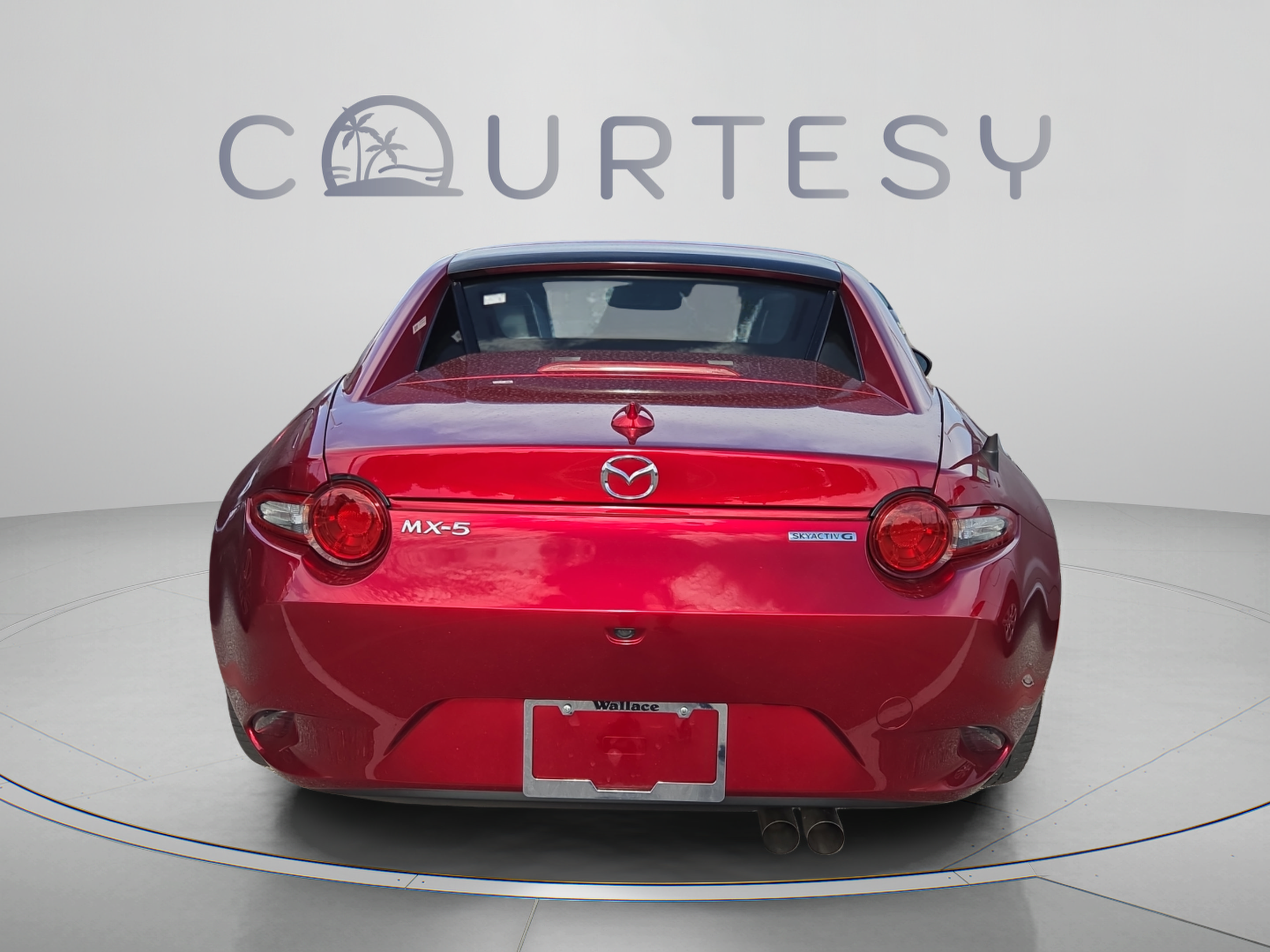Used 2022 MAZDA MX-5 Miata RF Grand Touring RWD image 2
