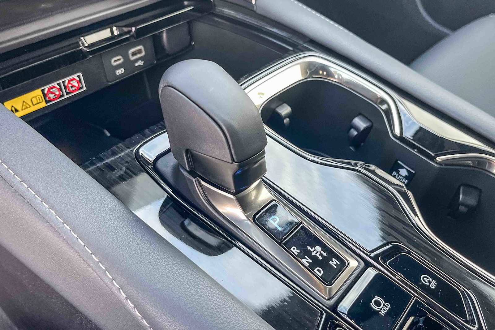 Certified 2025 Lexus RX 350 FWD w/ Technology Package image 19