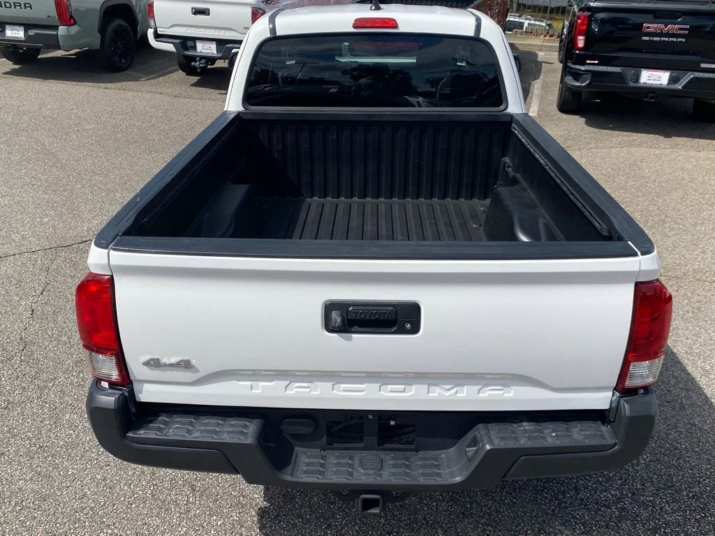 Used 2020 Toyota Tacoma SR image 12