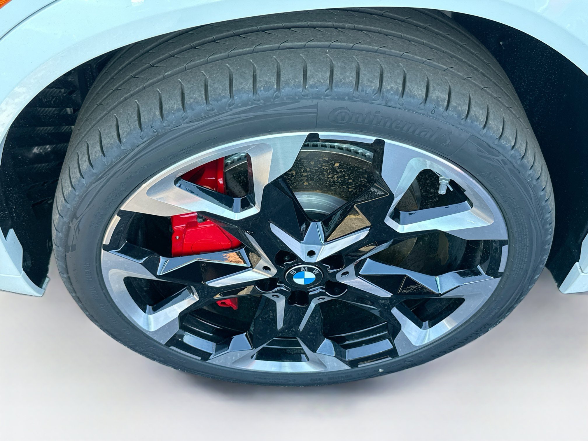 New 2026 BMW X2 xDrive28i w/ M Sport Package AWD/4WD image 24