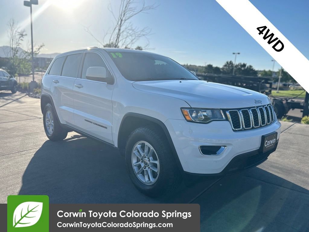Used 2019 Jeep Grand Cherokee Laredo AWD/4WD image 1