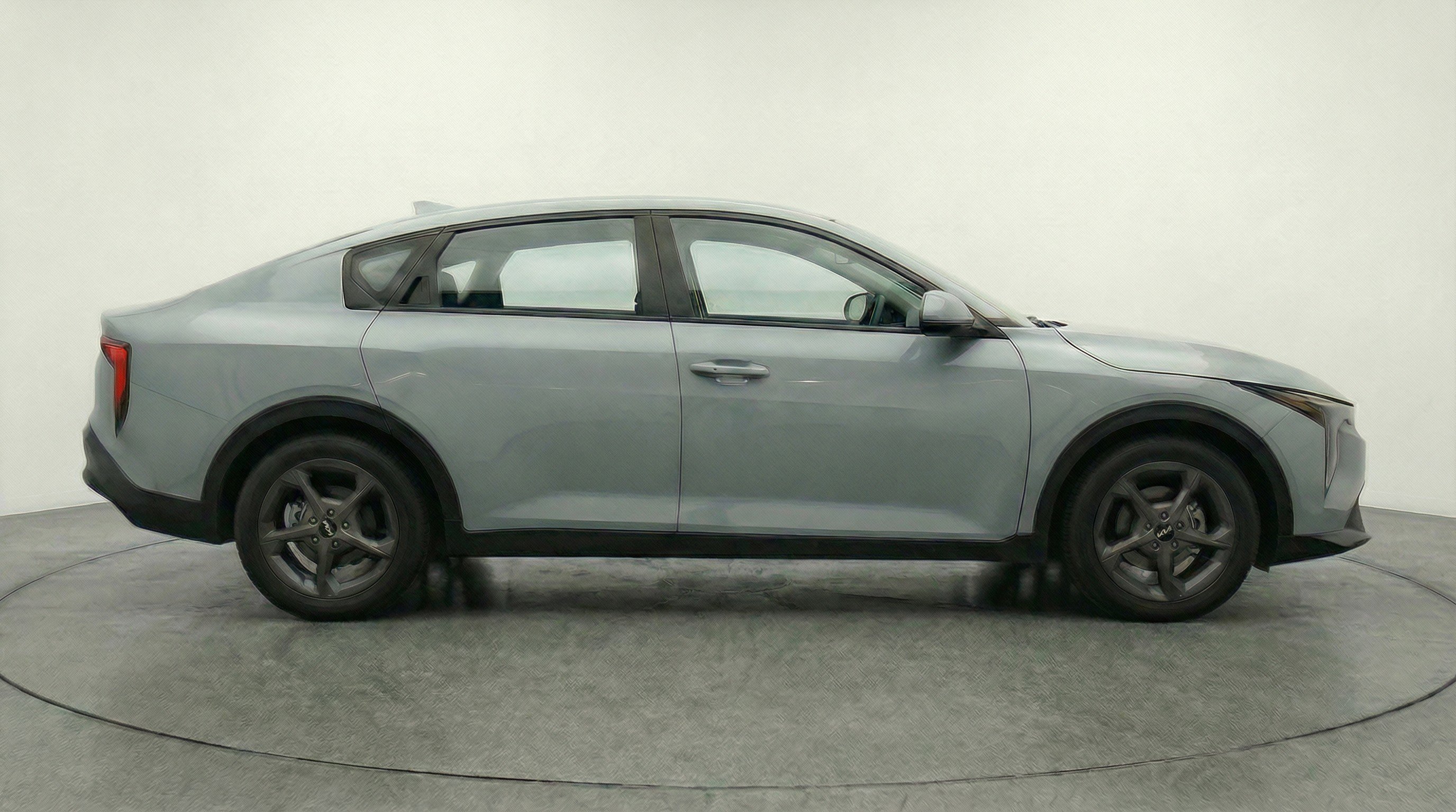 Used 2025 Kia K4 LXS image 11