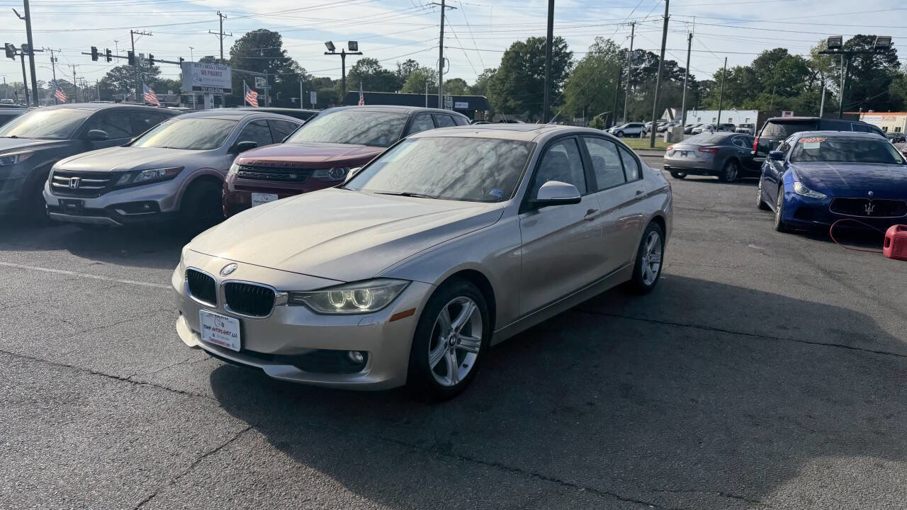 Used 2014 BMW 320i Sedan RWD image 1