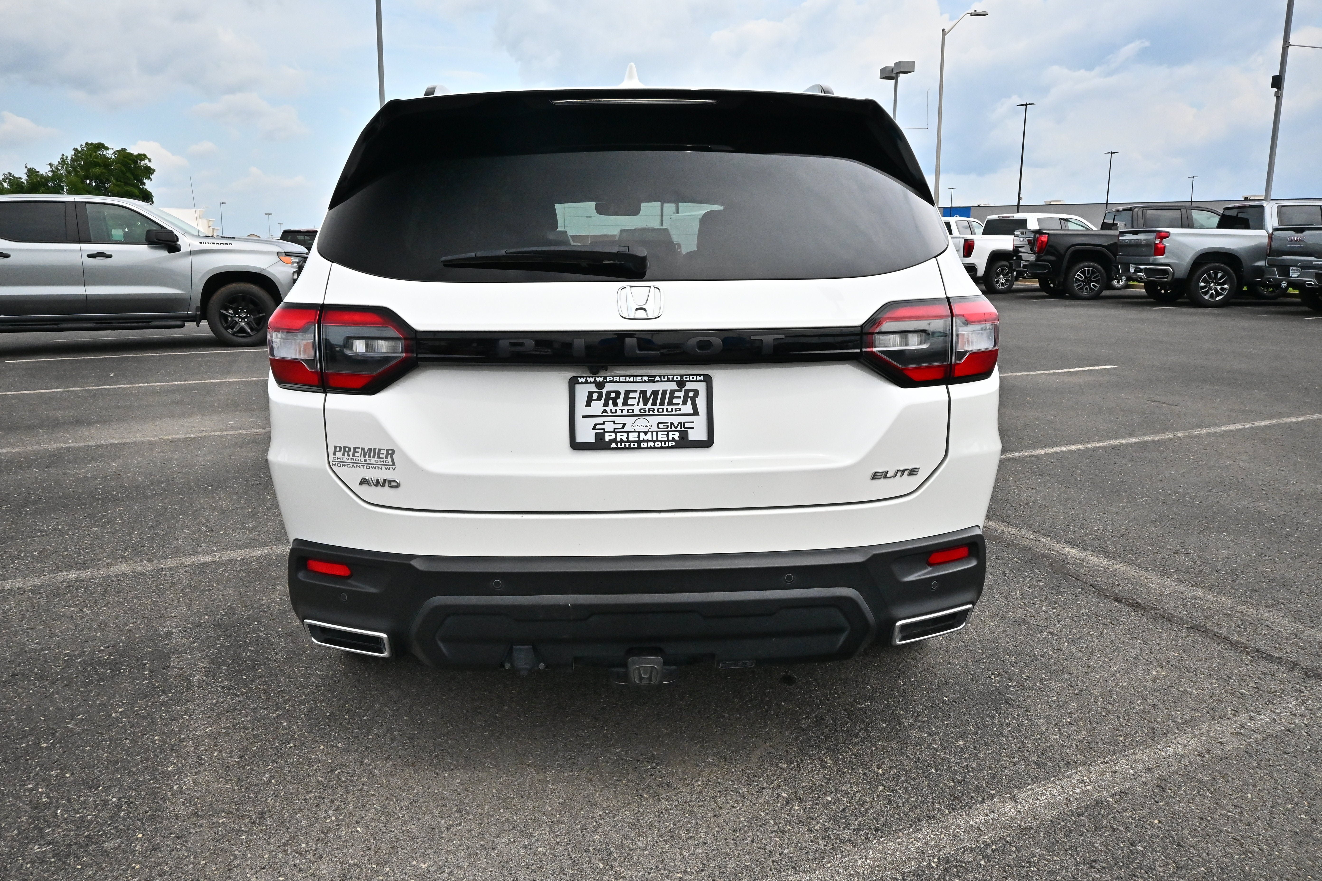 Used 2025 Honda Pilot Elite image 7
